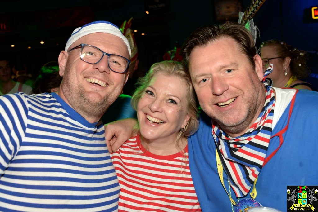 ../Images/Carnavals maandagavond in VdG 201.jpg